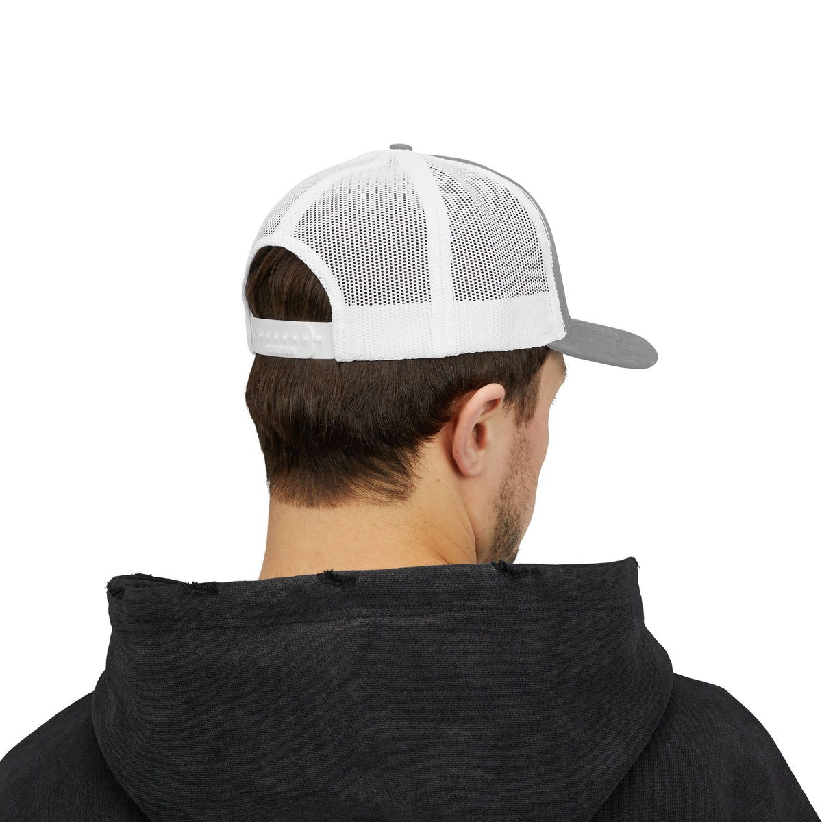 Low-key Silhouette Embroidered Mesh Snapback