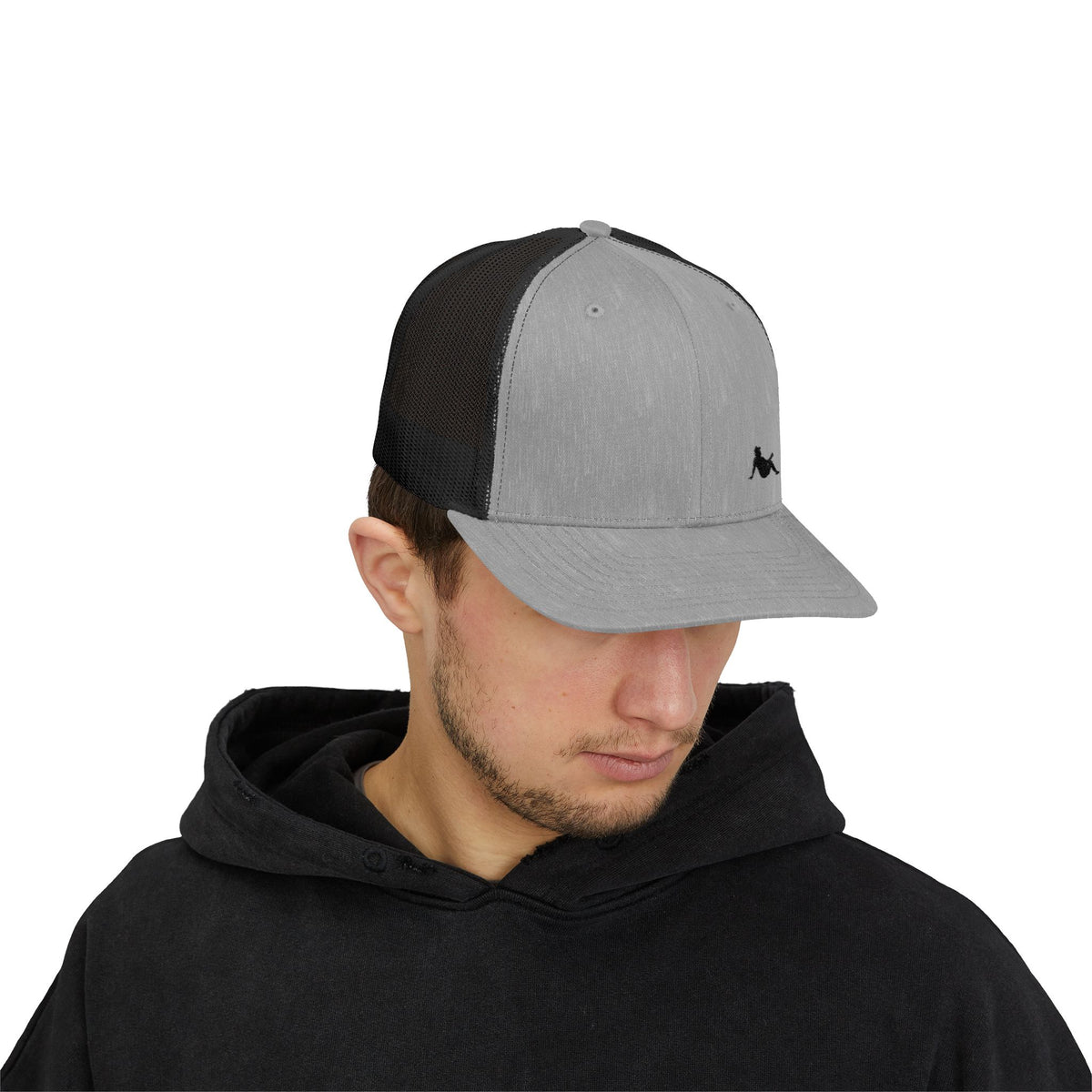Low-key Silhouette Embroidered Mesh Snapback