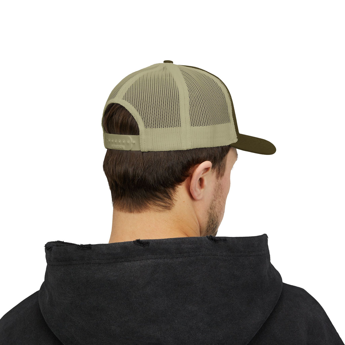 Low-key Silhouette Embroidered Mesh Snapback