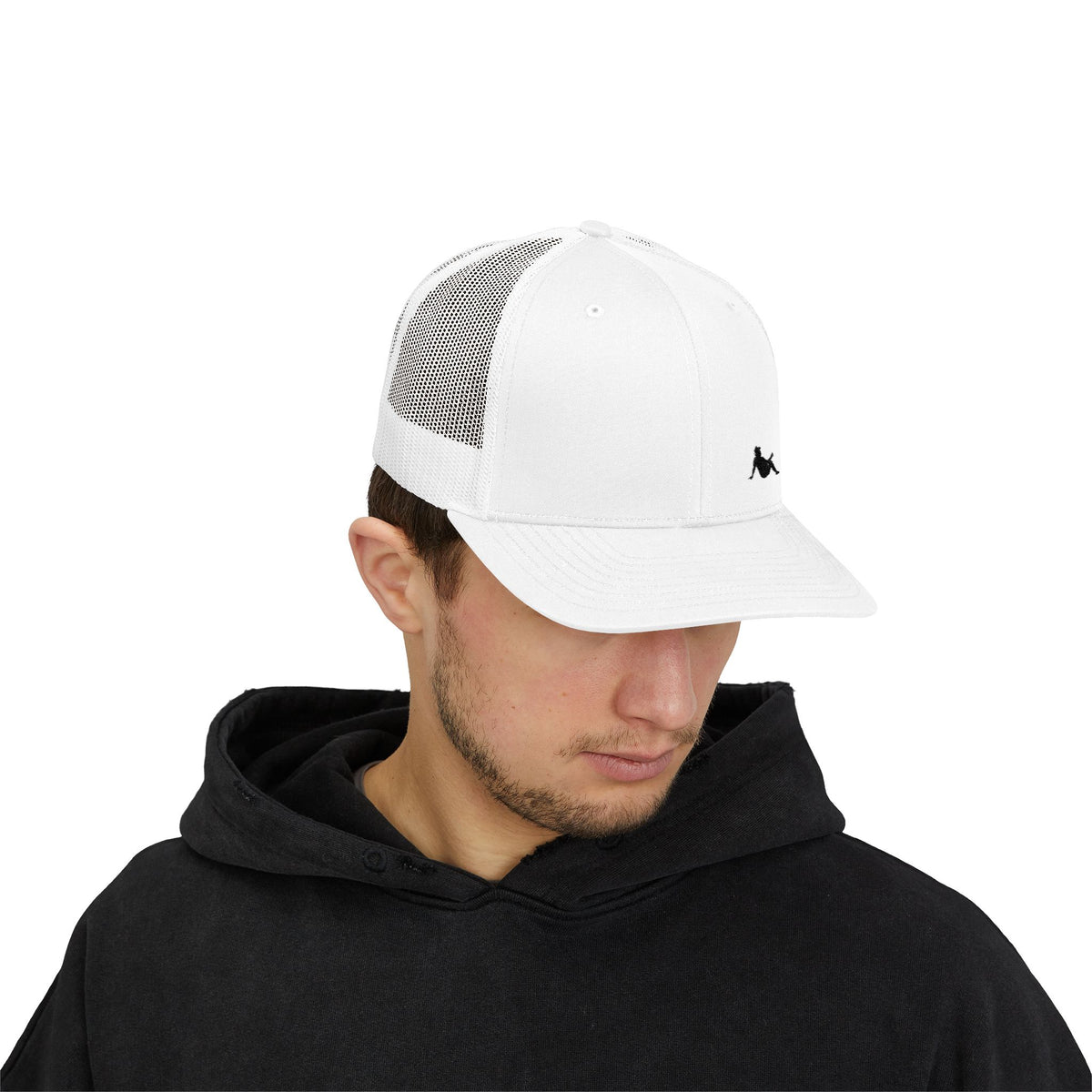 Low-key Silhouette Embroidered Mesh Snapback