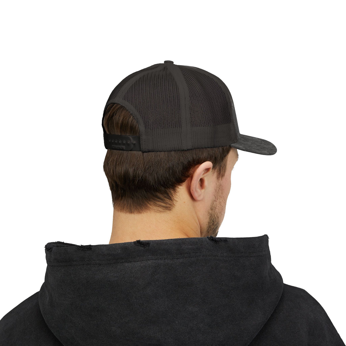 Low-key Silhouette Embroidered Mesh Snapback