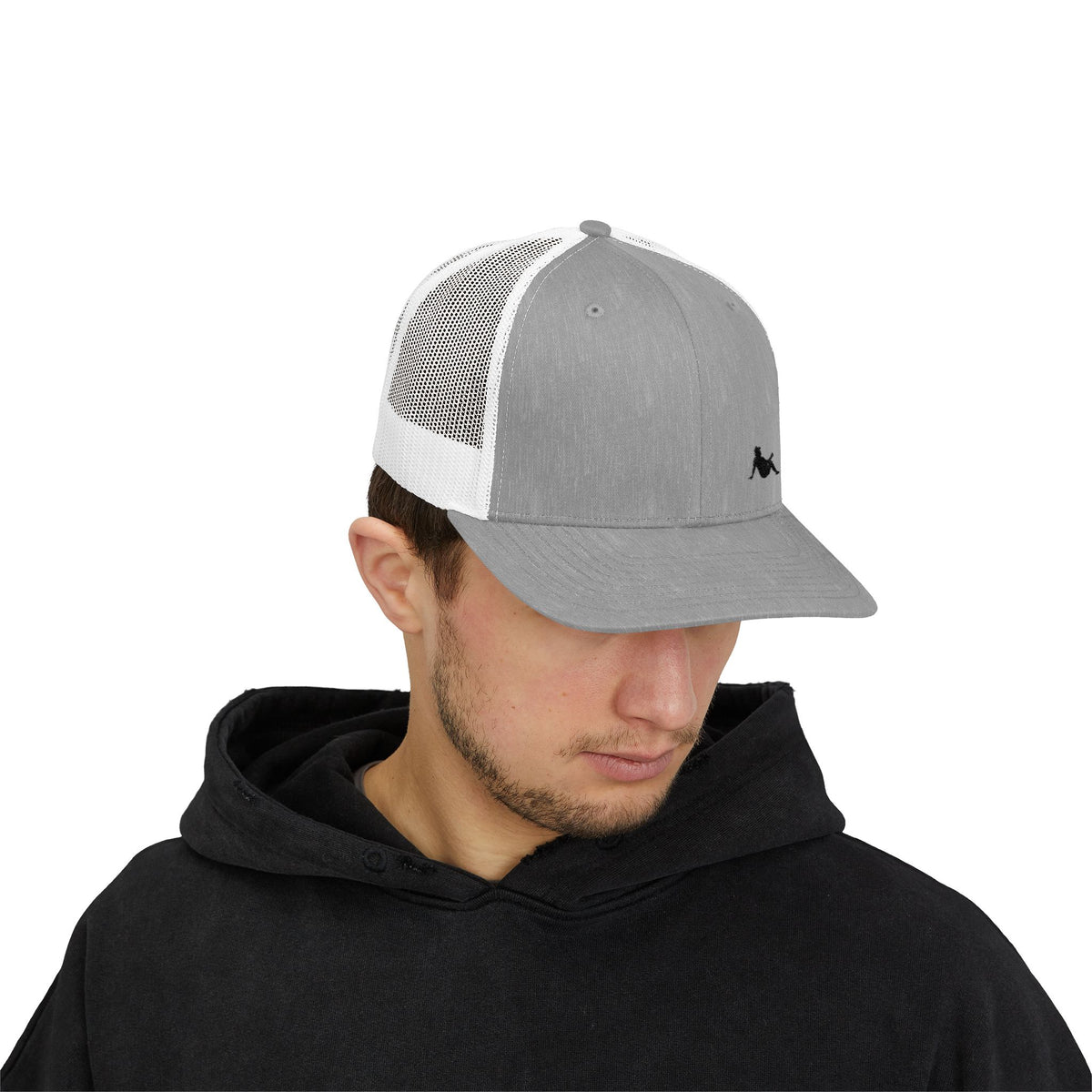 Low-key Silhouette Embroidered Mesh Snapback