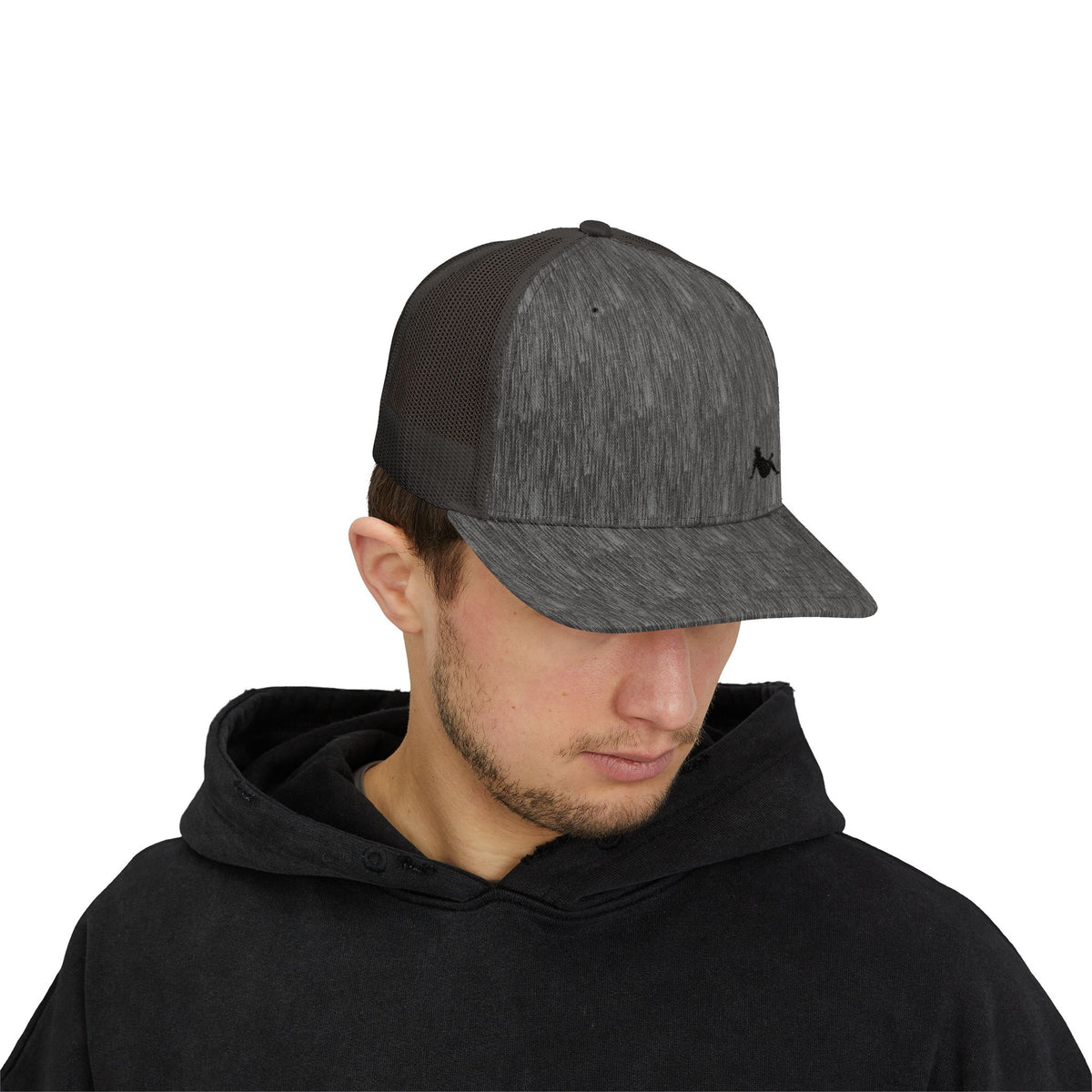 Low-key Silhouette Embroidered Mesh Snapback