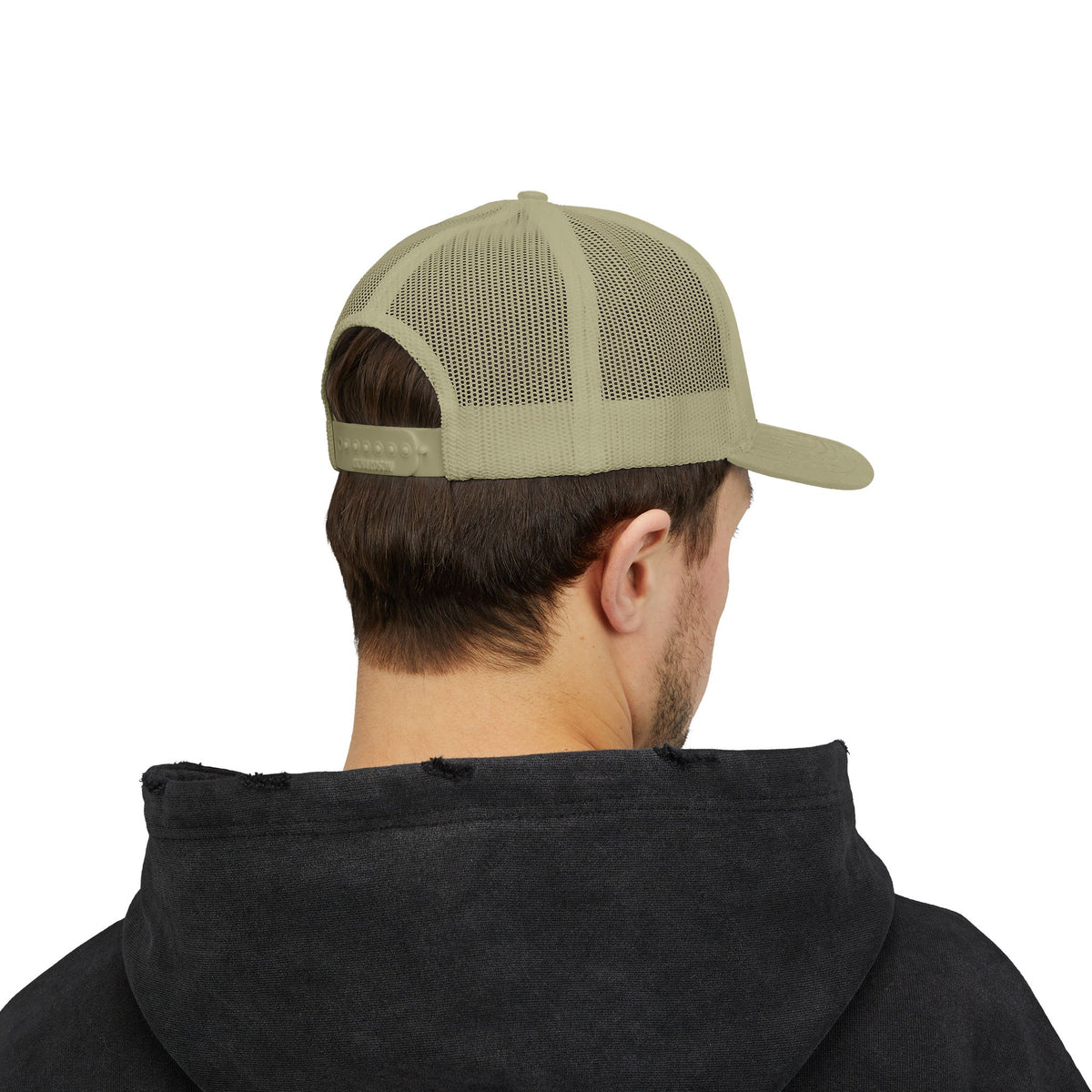 Low-key Silhouette Embroidered Mesh Snapback