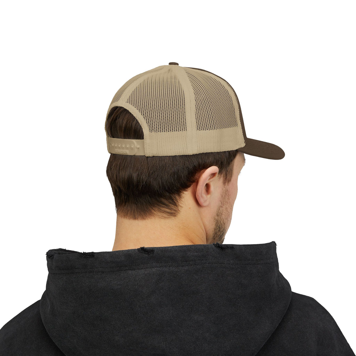 Low-key Silhouette Embroidered Mesh Snapback