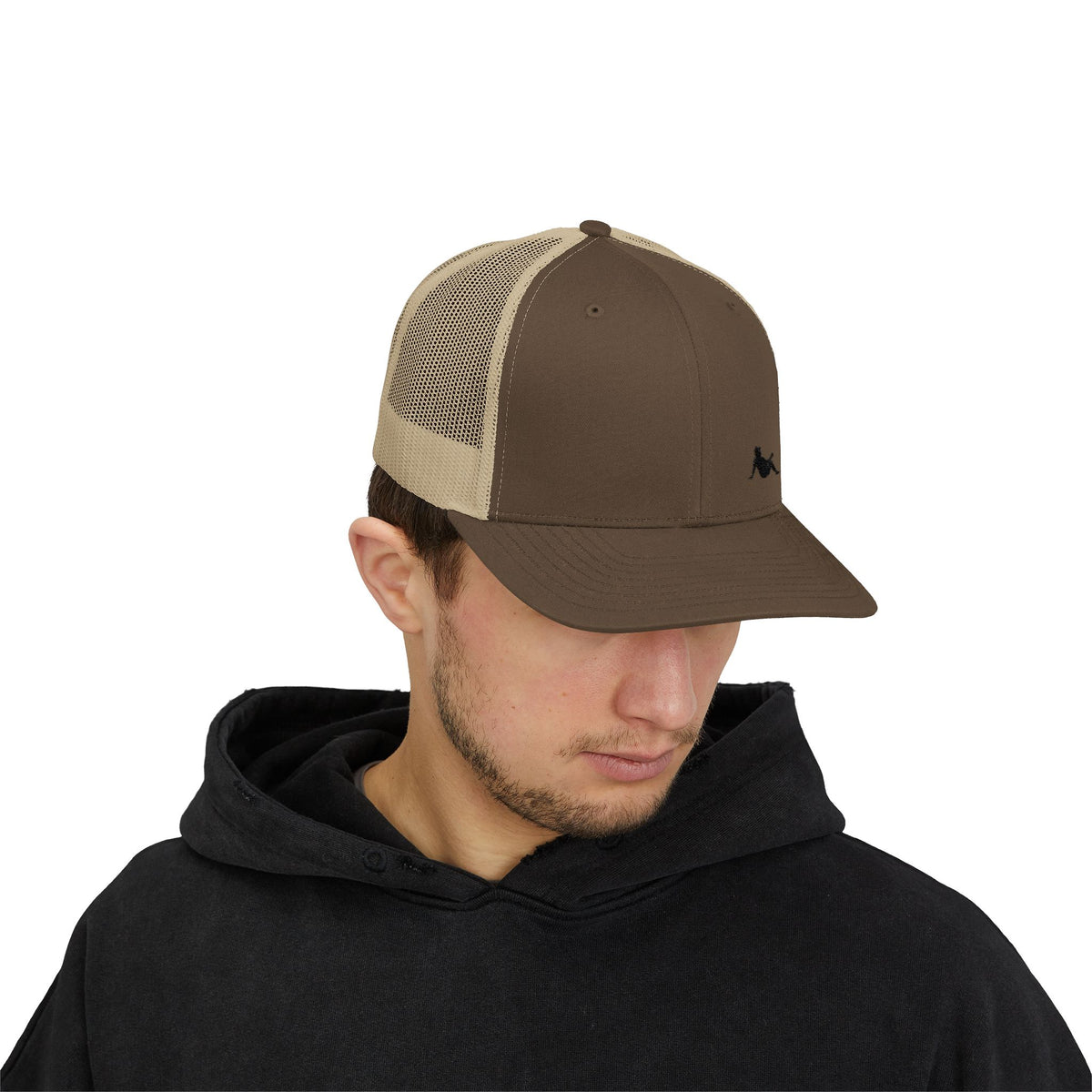 Low-key Silhouette Embroidered Mesh Snapback
