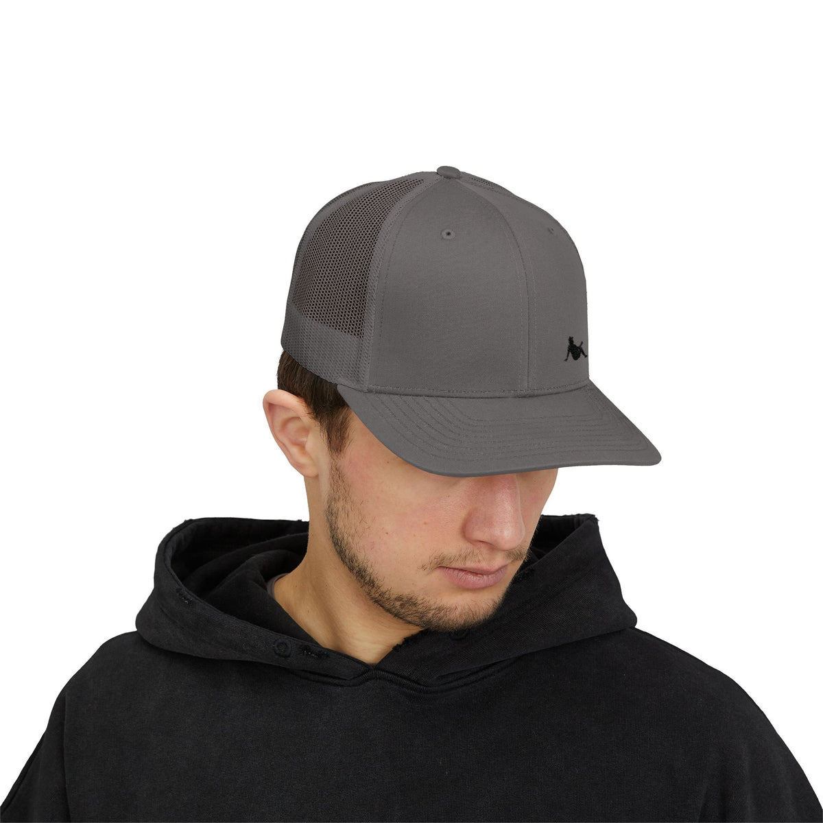 Low-key Silhouette Embroidered Mesh Snapback
